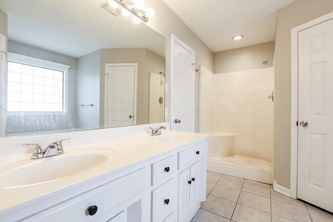 Foto del edificio - 10708 Stoneridge Dr