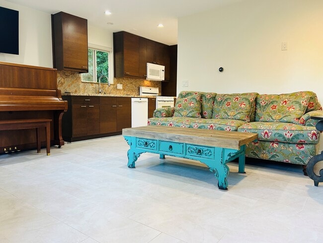 Foto del edificio - 23348 Hatteras St