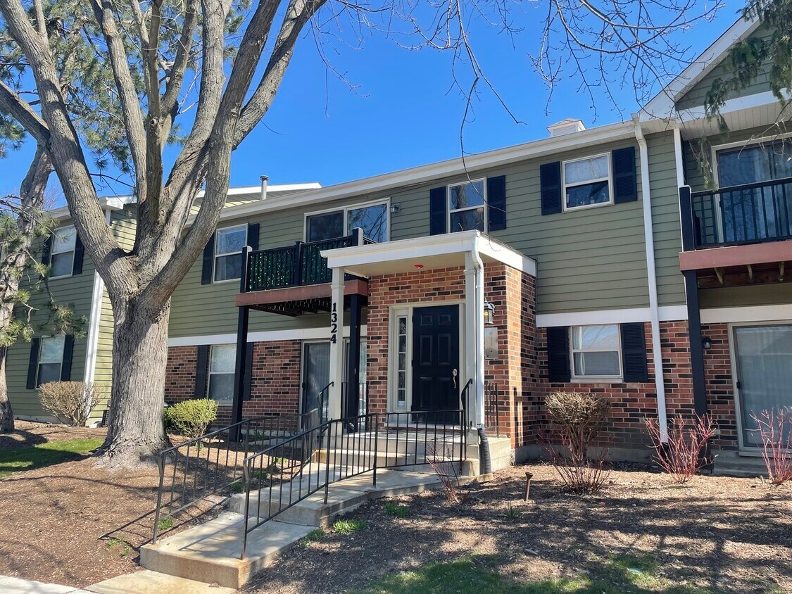 1324 McDowell Rd Unit 201, Naperville, IL 60563 Condo for Rent in
