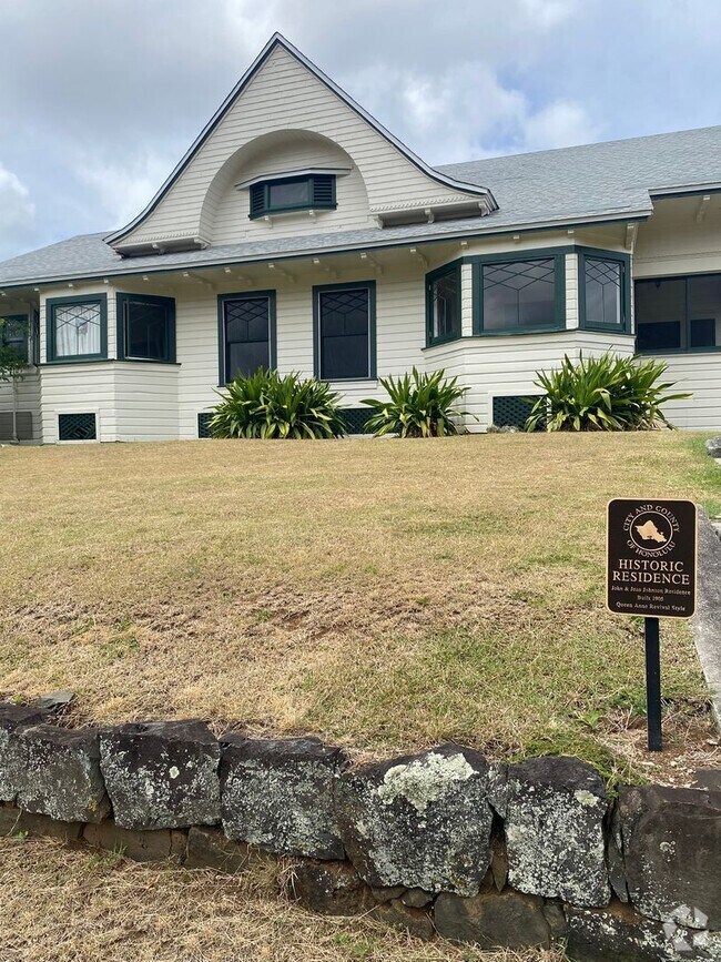 Building Photo - 2115 Kamehameha Ave