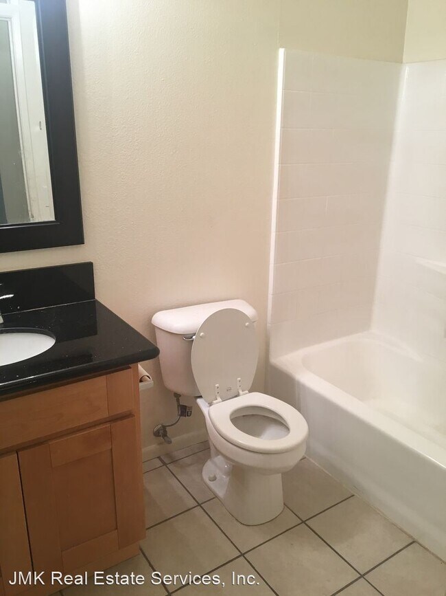Building Photo - 6024 Monterey Rd