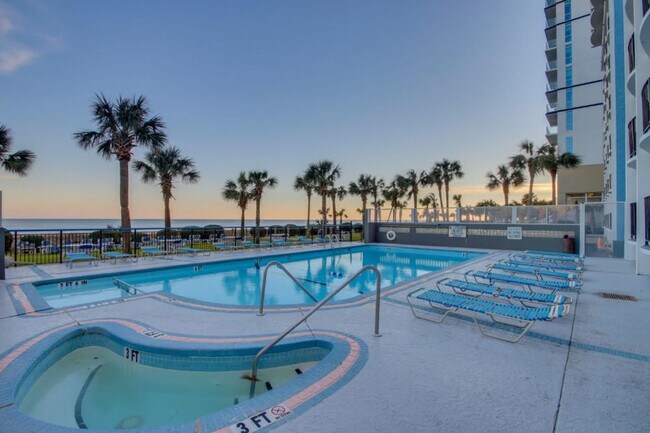 Foto del edificio - 2300 N Ocean Blvd