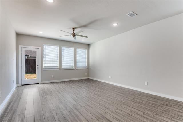 Foto del edificio - 2412 Green River Rd