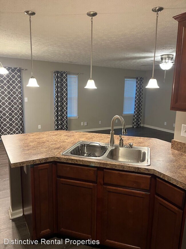 Foto del edificio - 3 br, 2 bath House - 784 Belgian Ln