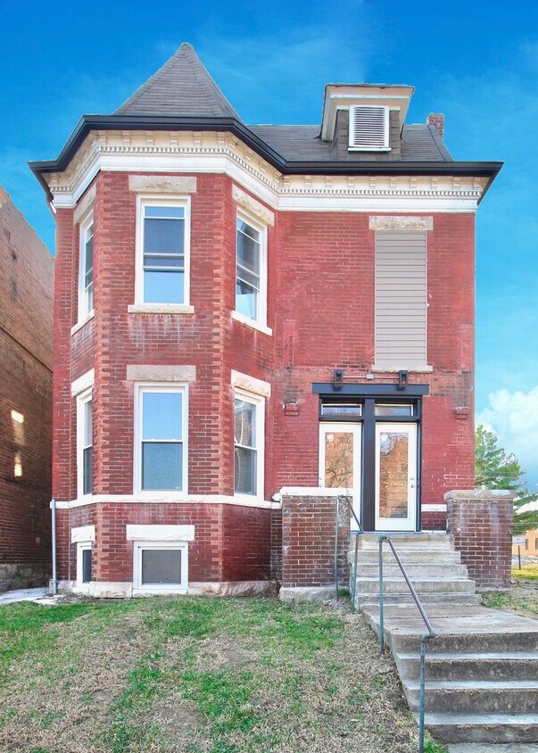Primary Photo - 3526 Vista Ave