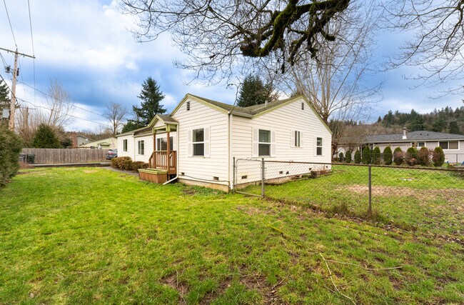 Building Photo - 13321 SE 148th St