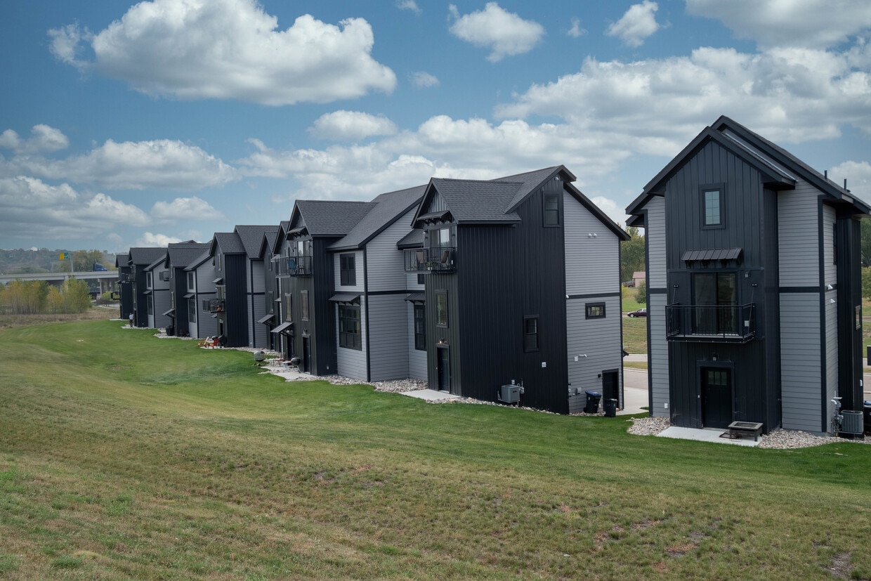 338 Trestle Trl, Mankato, MN 56001 Townhome Rentals in Mankato MN