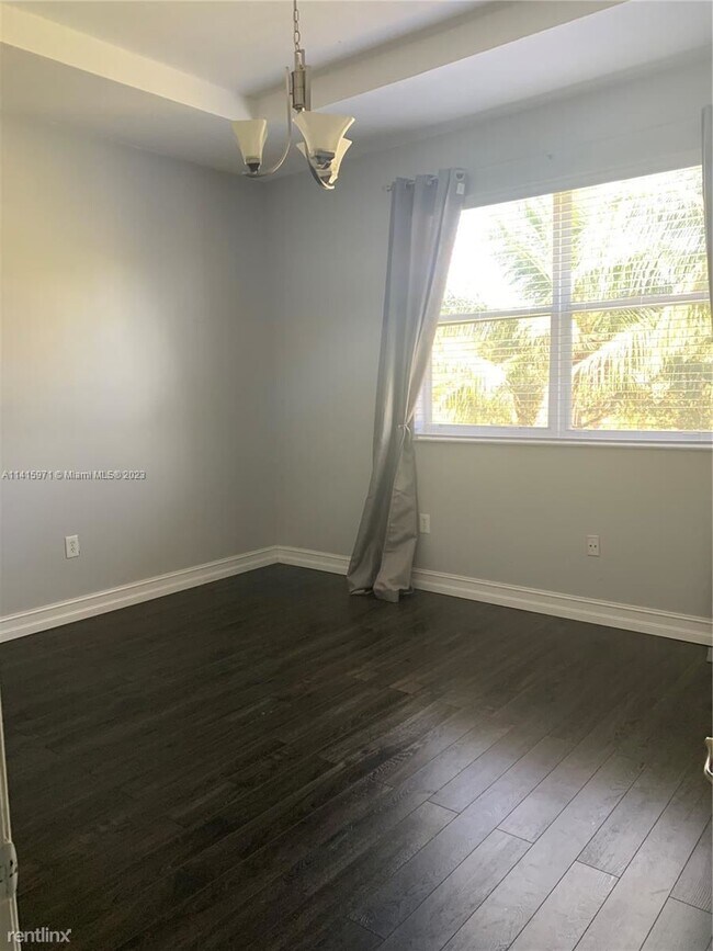 Foto del edificio - 3 br, 3.5 bath House - 2261 NE 42nd Ave