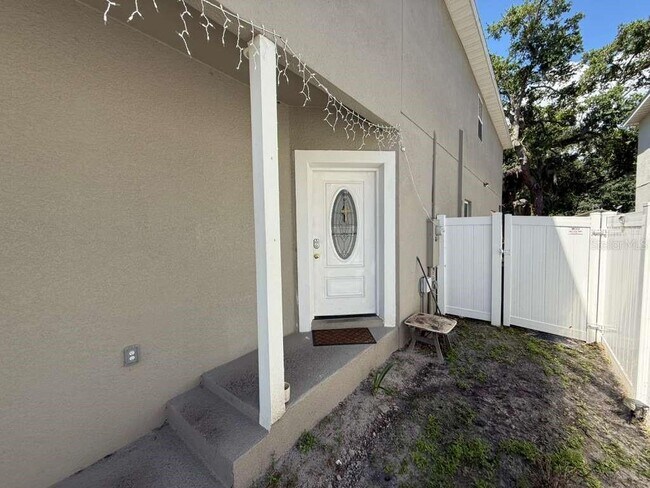 Foto del edificio - 408 N Finley Ave