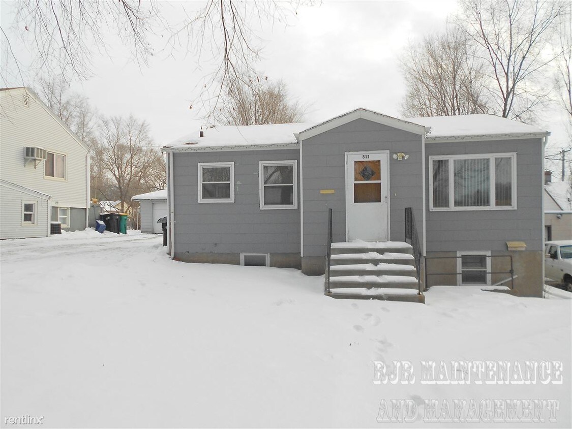 Primary Photo - 811 N 14th St