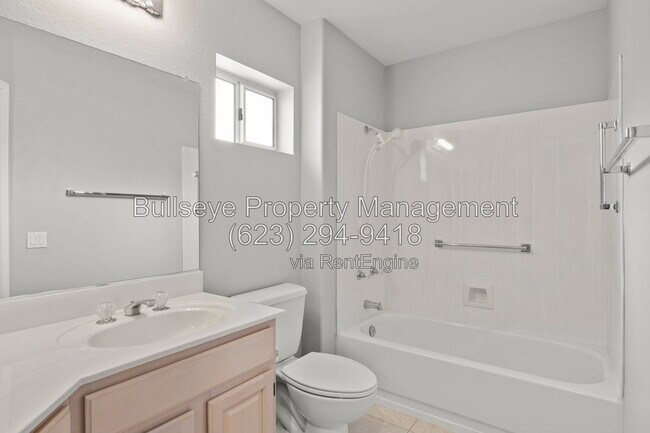 Building Photo - 15704 W Sentinel Dr
