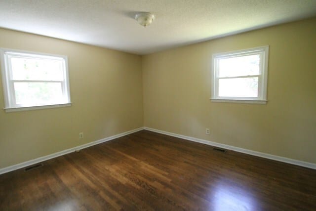 Foto del edificio - Exclusively Offered by Muse Realty, LLC