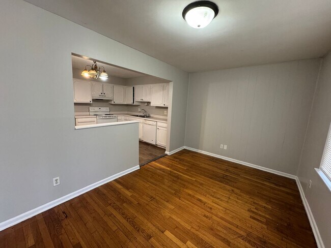 Foto del edificio - 6563 E 46th St