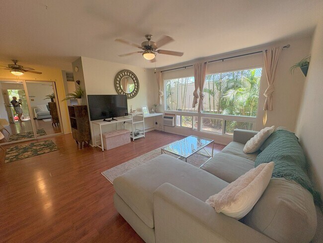 Foto del edificio - Haleakala Gardens - Furnished Ground Floor 3bed/2bath Condo private end unit!