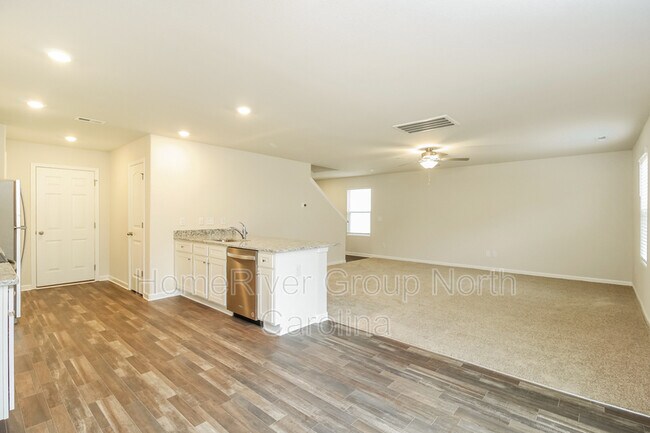 Foto del edificio - 4603 Glencraig Ave