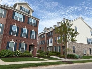Building Photo - 2783 Ashcombe Dr.