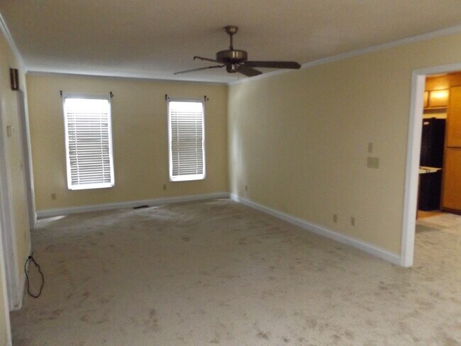 Foto del edificio - 1132 Crestmont Dr SE