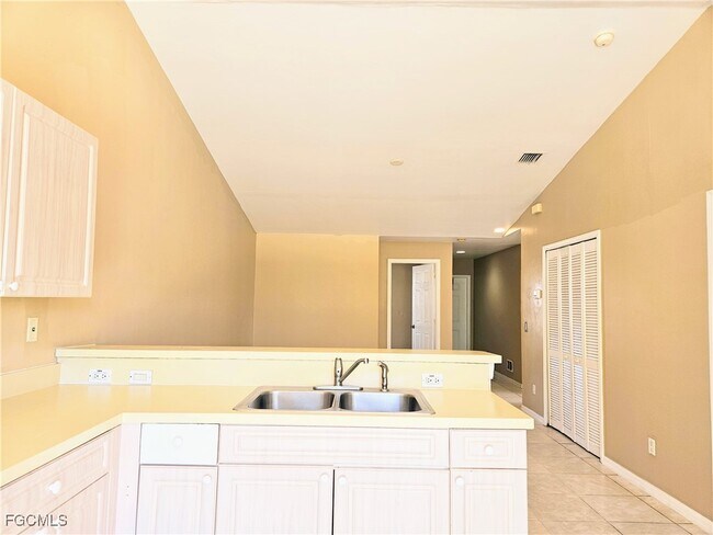 Foto del edificio - 126 Ivan Ave S