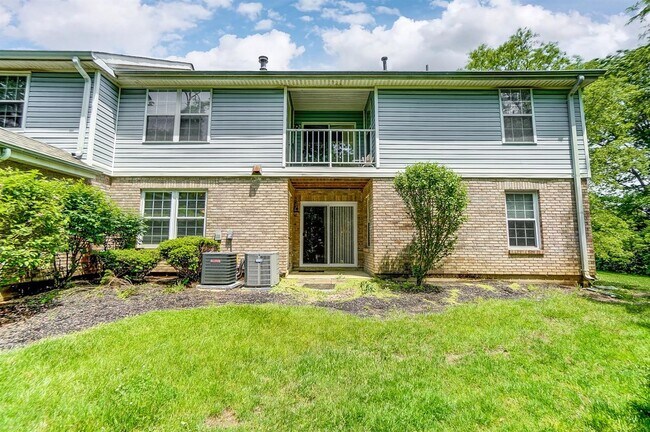 Back (lower floor only) - 9728 Timberview Ct