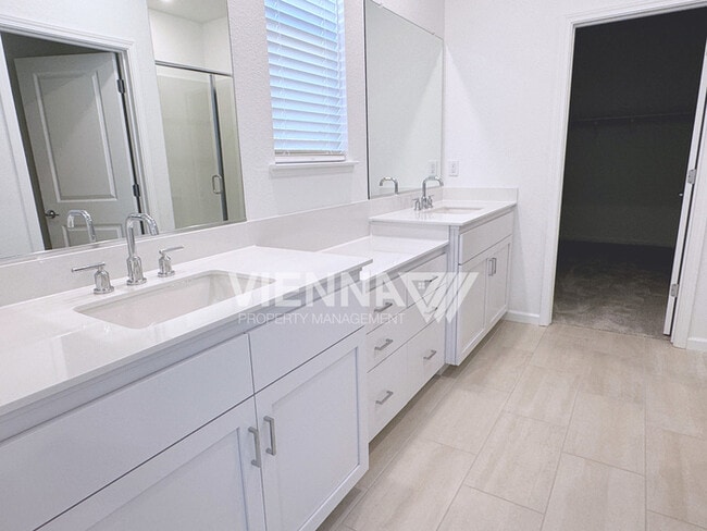 Foto del edificio - 1568 Edgewood Ln