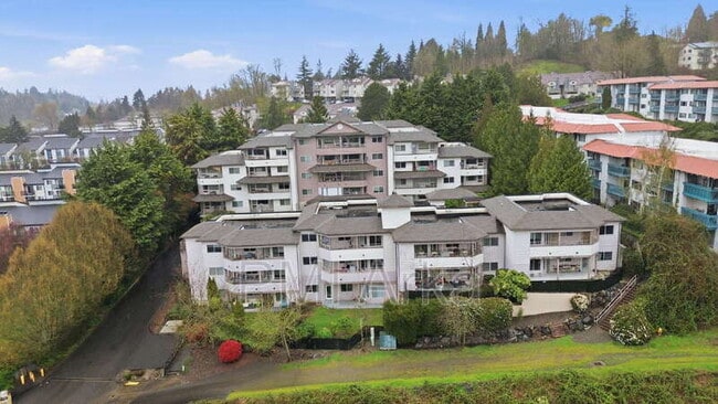 Building Photo - 15340 Macadam Rd S