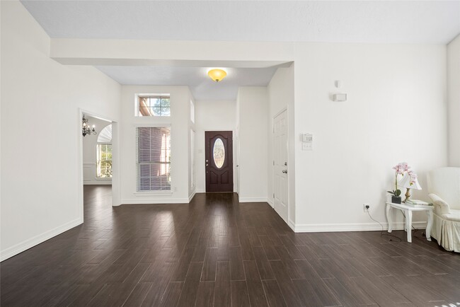 Foto del edificio - 14115 Cascade Falls Dr