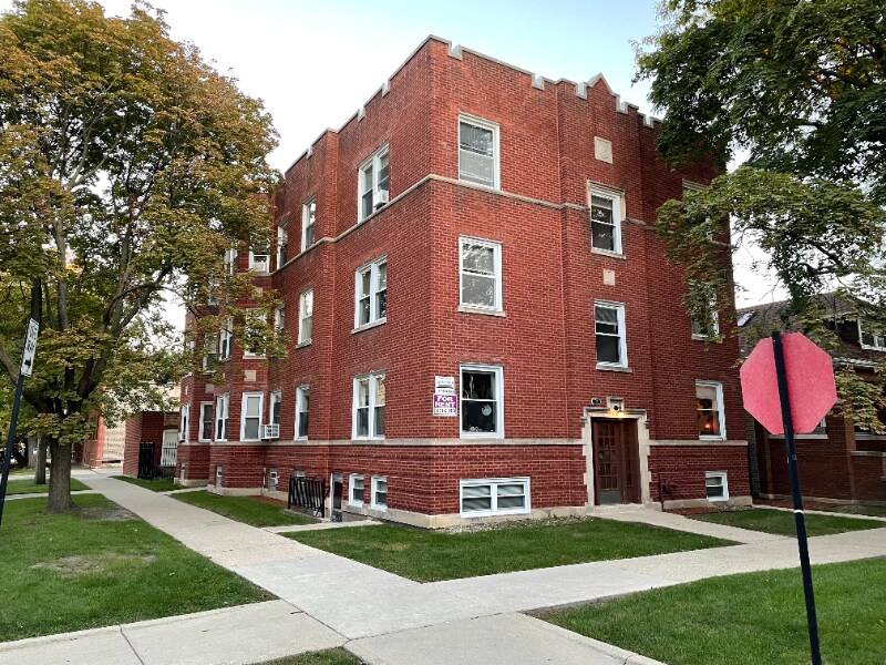 Foto principal - 3357 N Monticello Ave