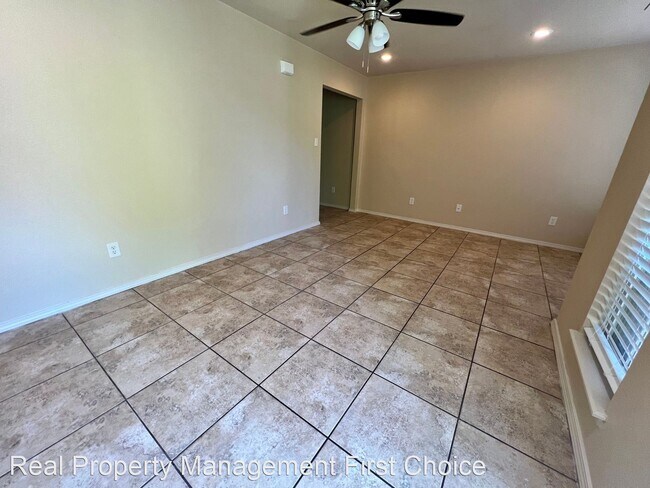 Building Photo - 2 br, 1 bath House - 5017A S 28th St