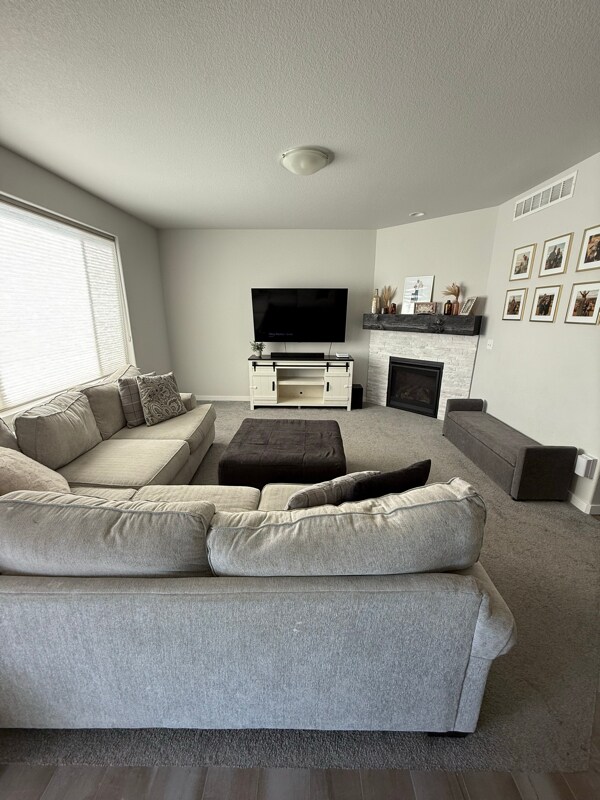 Foto del edificio - 6880 Cattails Dr