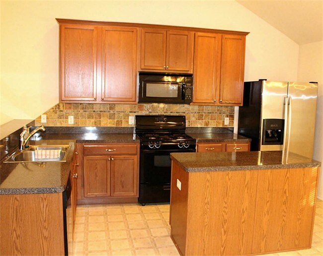 Building Photo - 17210 Falcons Nest Landing Dr