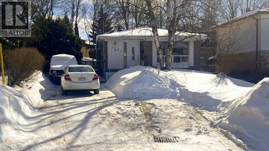 Building Photo - 758 Botany Hill Crescent