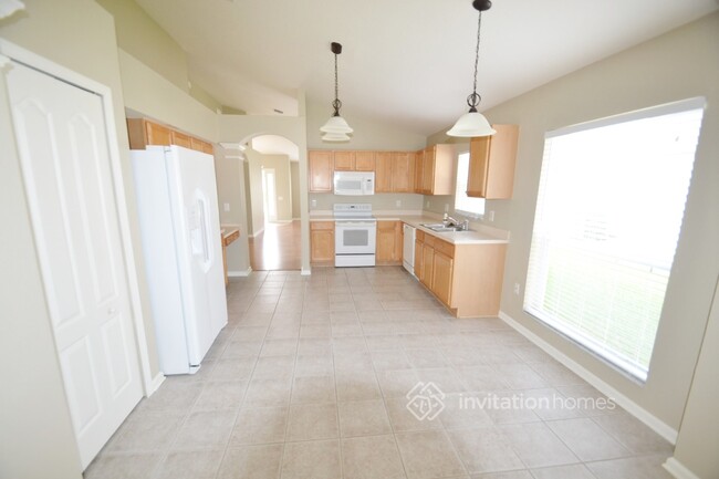 Building Photo - 25422 Lexington Oaks Blvd
