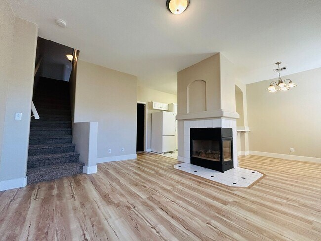 Foto del edificio - 3BDRM Townhome in Durango Trails community
