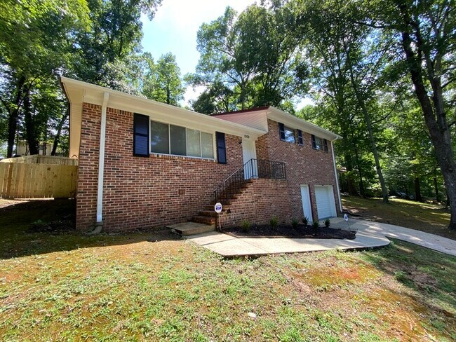 Foto del edificio - 1009 Springview St, Birmingham, AL 35215 -...