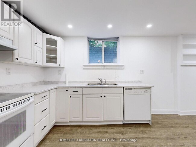 Building Photo - 58 London Rd