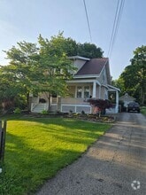 Building Photo - 2391 Highland Ave