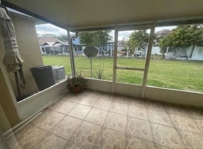 Foto del edificio - 3144 Sandy Shore Ln