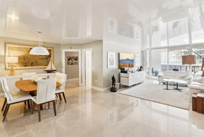 Building Photo - 16711 Collins Ave