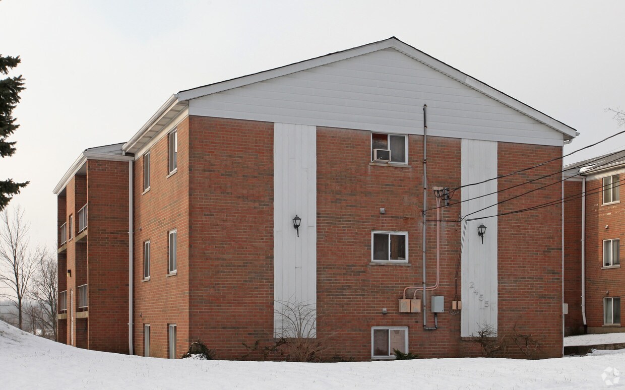 Building Photo - 2455 Montana Ave