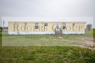 Building Photo - 385 Julian Smith Rd