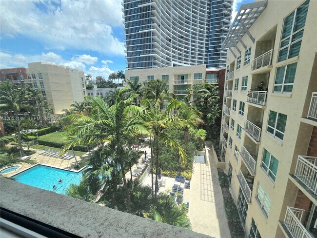 Foto del edificio - 2000 N Bayshore Dr