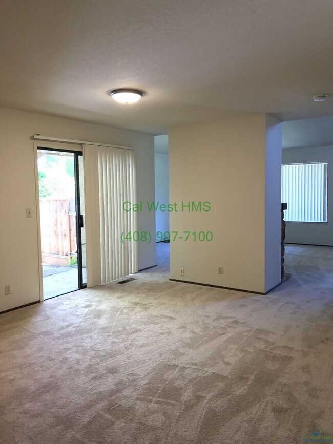 Building Photo - 4847 Capistrano Ave