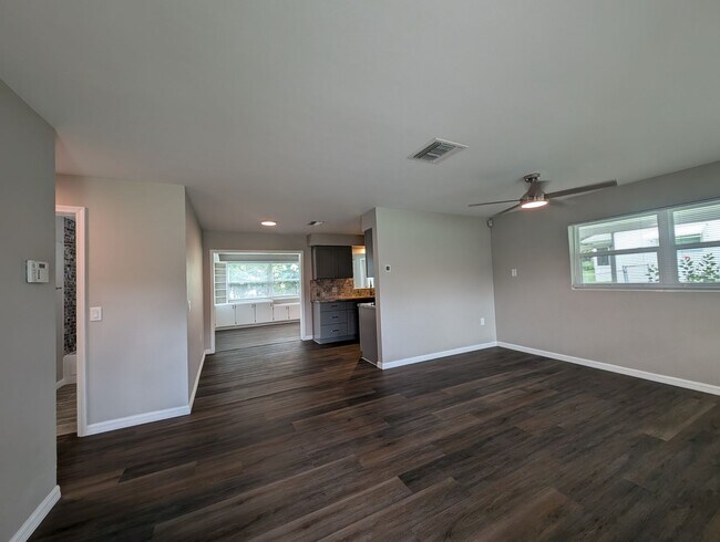 Building Photo - Totally Updated Unfurnished 2/1.5 bath hom...