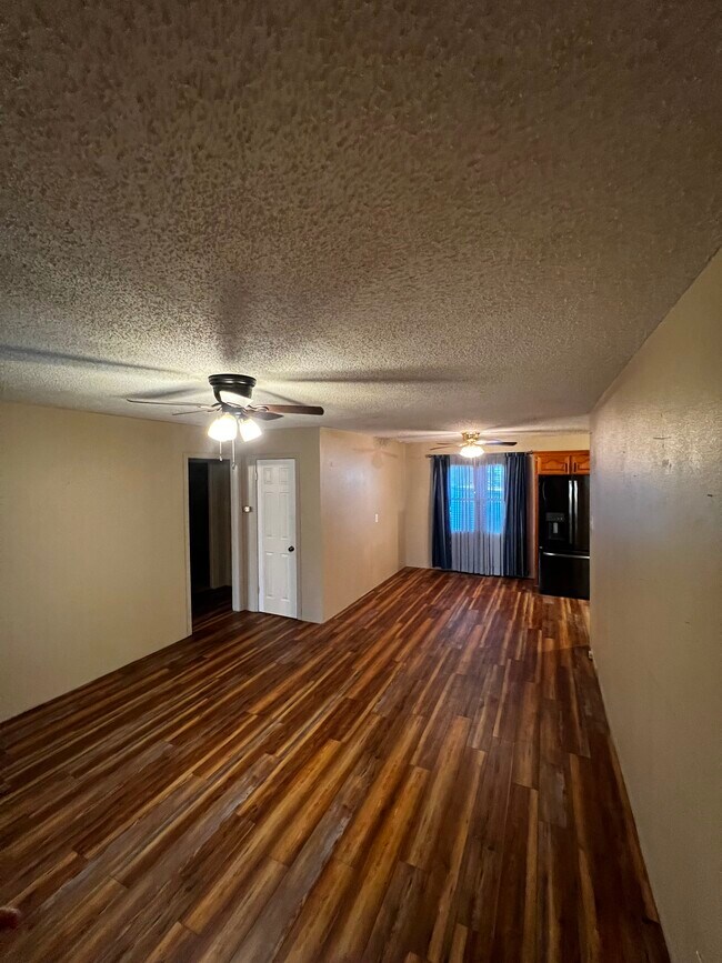 Foto del edificio - 347 N Pine St