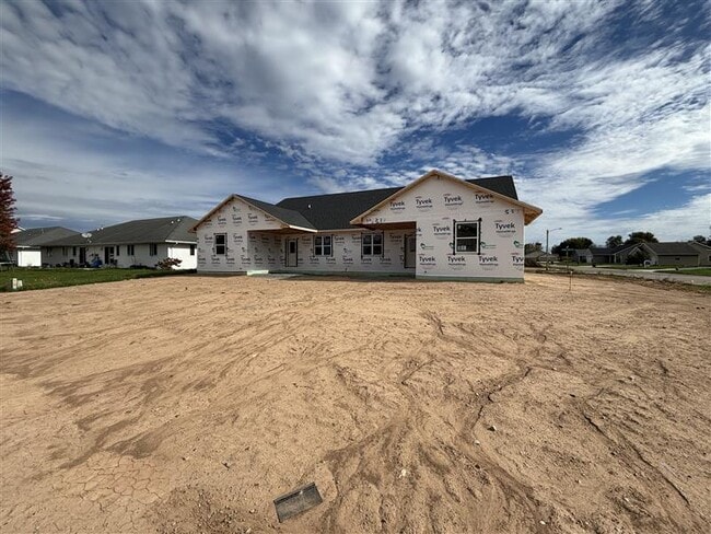 Building Photo - 1127 Northwood Dr