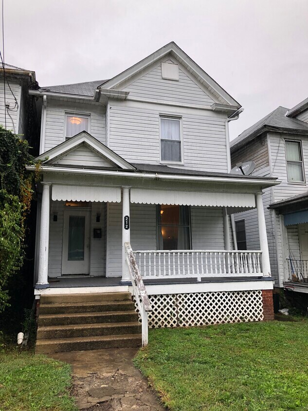 Primary Photo - 212 W Ridgeway St