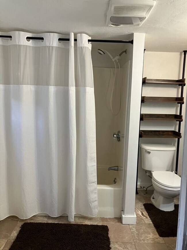 Foto del edificio - Great 1 Bedroom available 1/15/2026