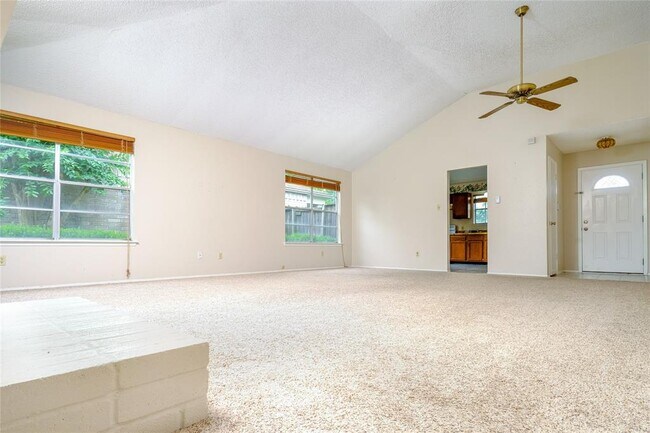 Building Photo - 8903 Kindlewood Dr