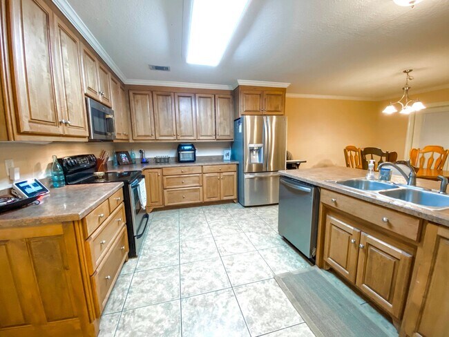 Foto del edificio - 3BD/2B Home in Waker Run Subdivision in Lake Park