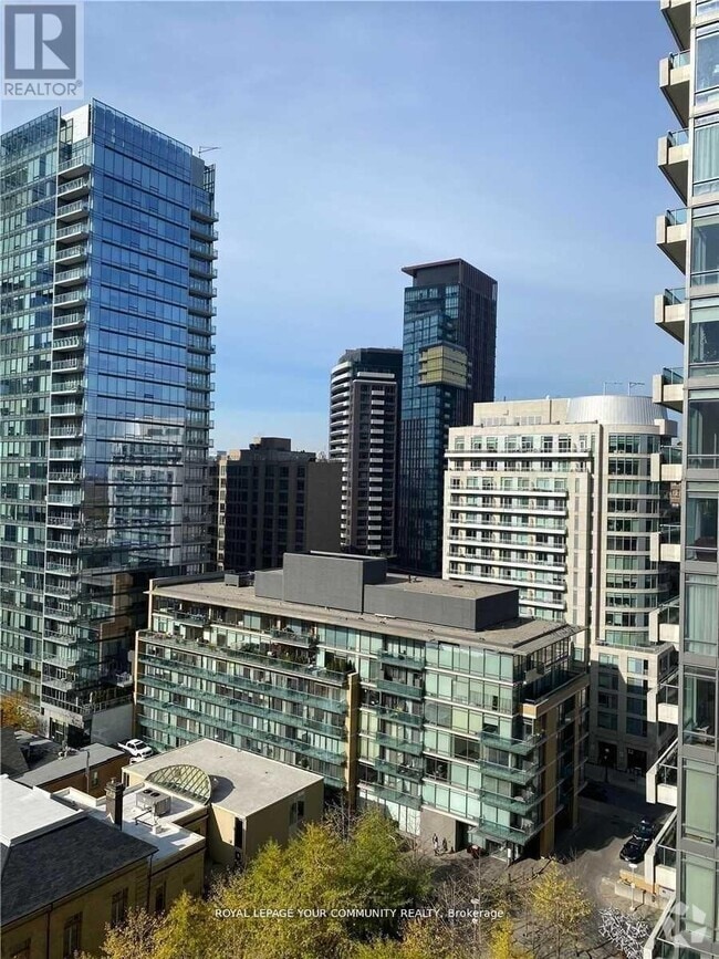 Building Photo - 1-1101 Yorkville Ave